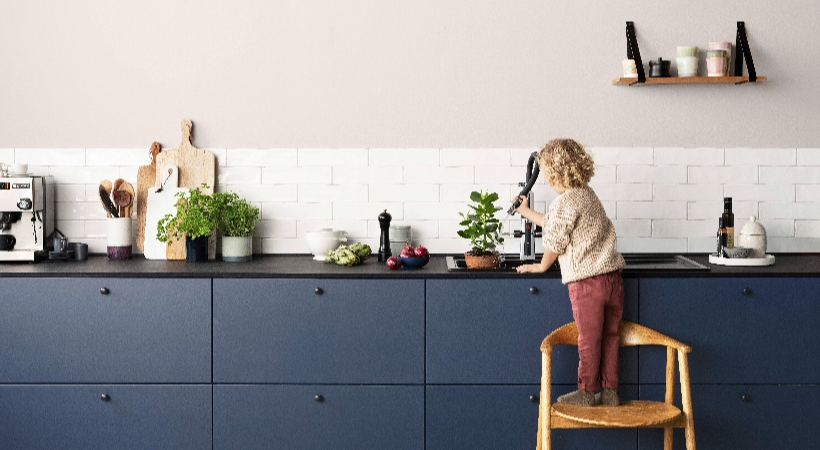 Et vakkert og funksjonelt hjem er tilpasset de som bor der: Fire tips til kjøkken og baderom