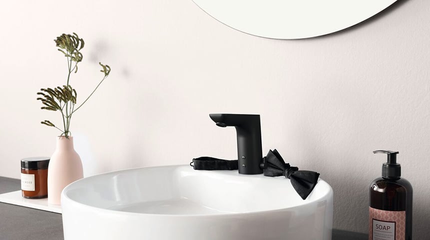 Экологичные ванные комнаты в отелях: как выбрать правильное оборудование для ванных комнат