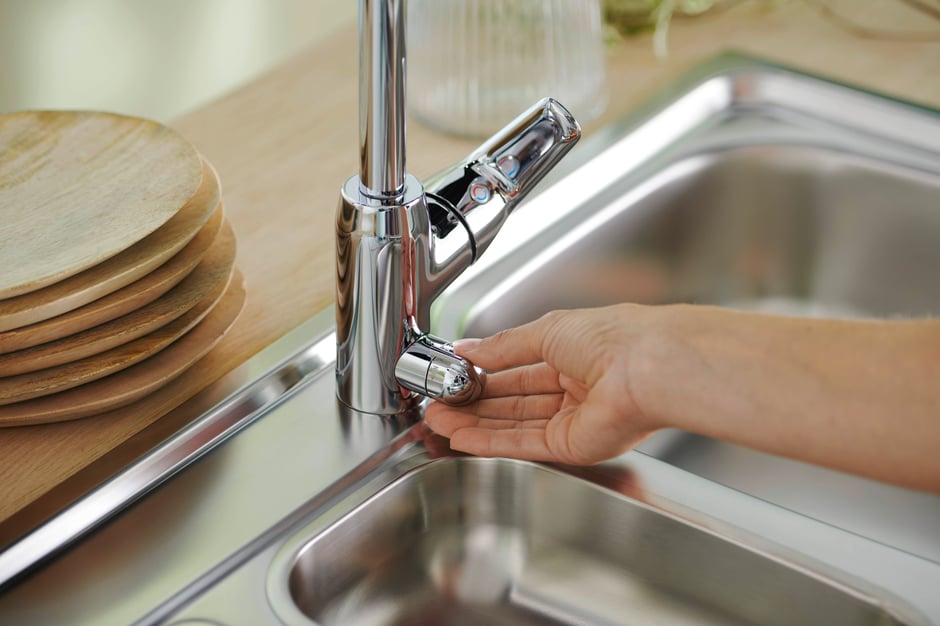 From mechanic switches to electronic shut-off valves – Here’s all you need to know about dishwasher valves